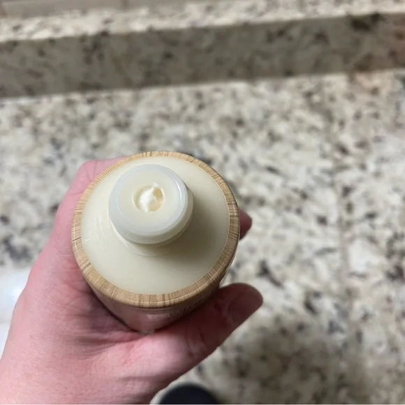 Bath & Body Works | Aroma Collection- Cedarwood Sauna | Body Cream - Picture 3 of 4